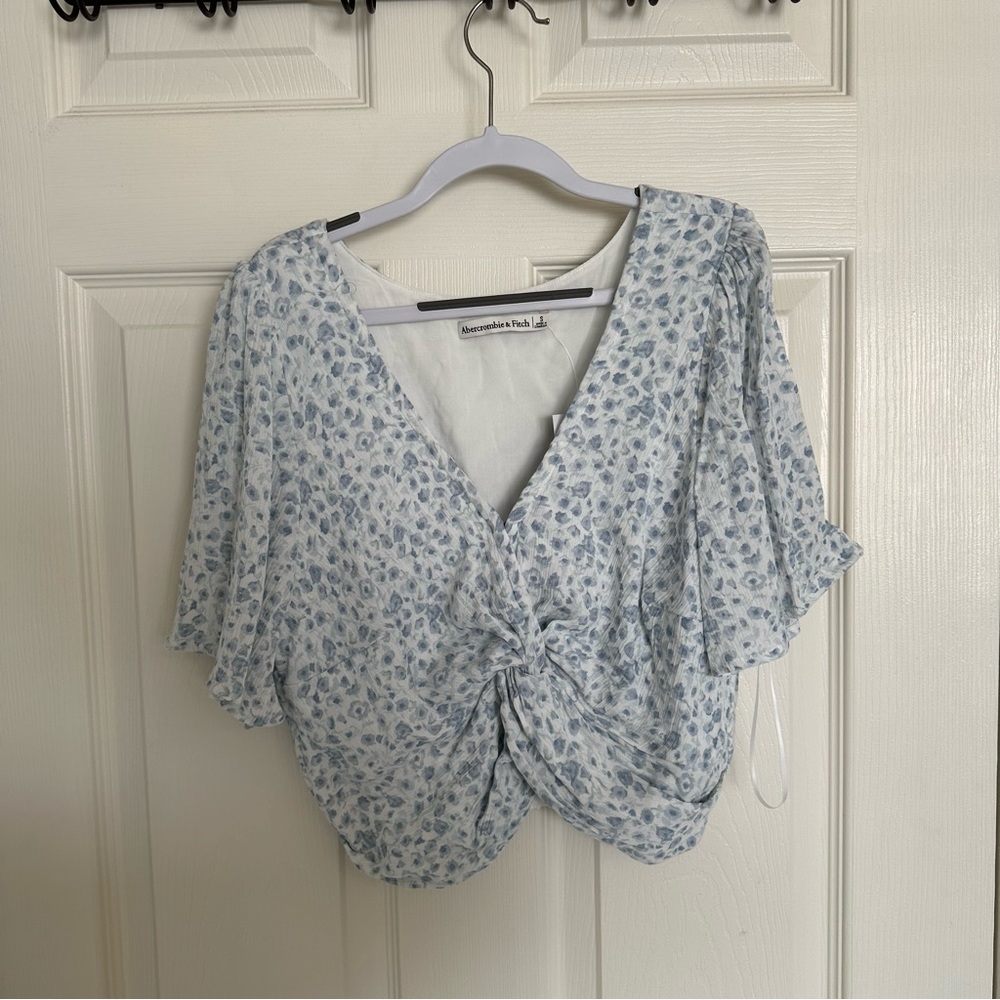 Abercrombie top